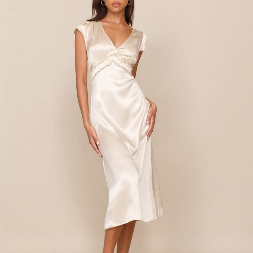 ISO Reformation Kaye Dress in Ivory